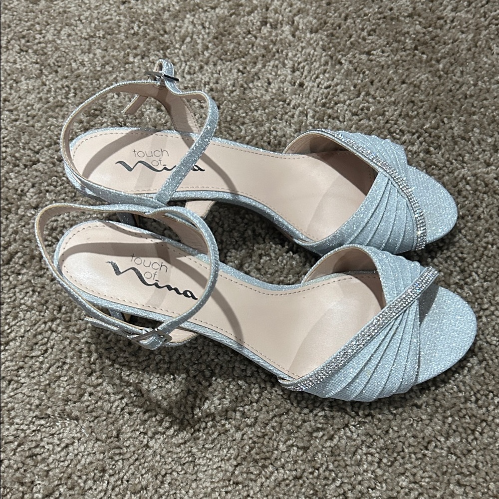 Nina Glittering Silver Heels - Picture 4 of 8